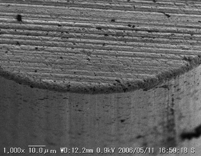 Cutting edge honing of cemented carbide tips